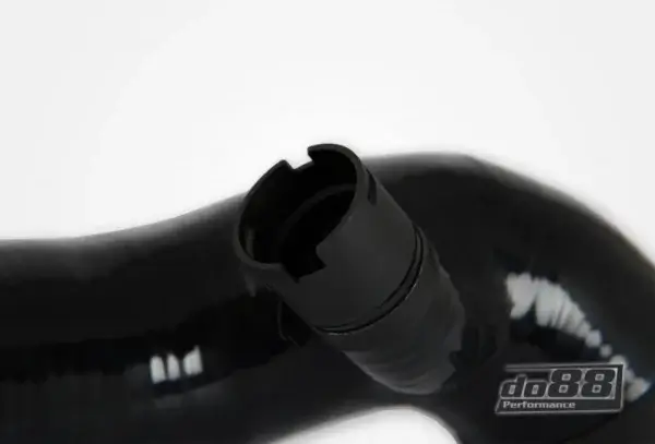 VAG 2.0 TSI EA888 EVO4 (300ps) Einlassschlauch Schwarz – Bild 4
